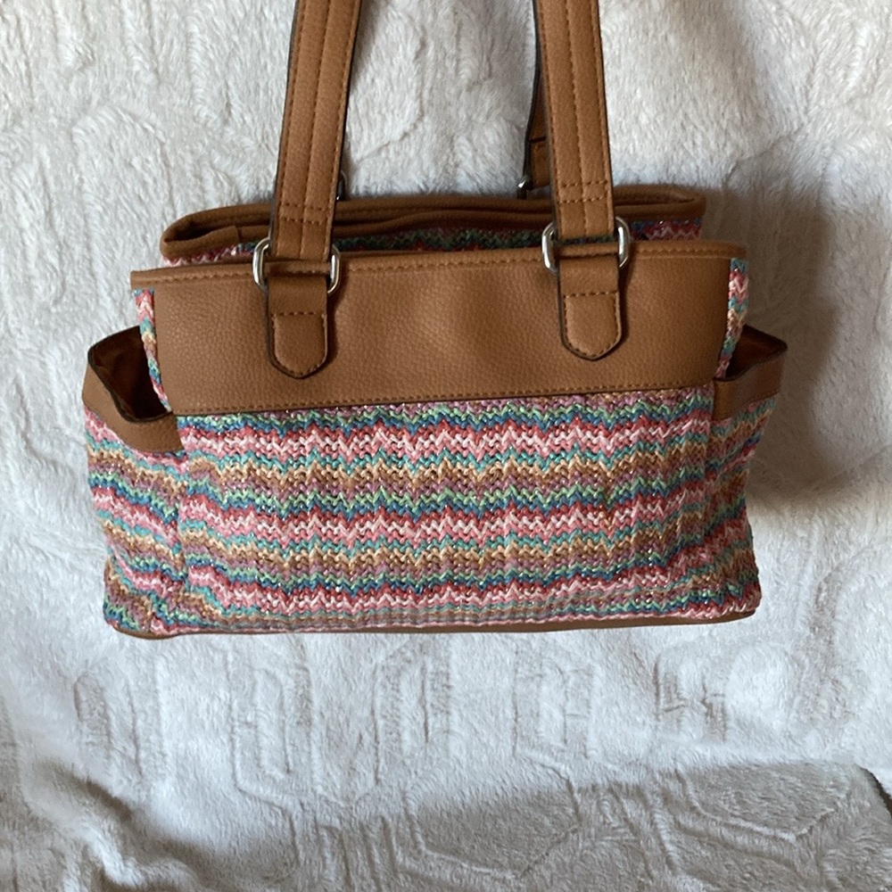 Preloved Shoulder Bag. Colors:Multicolored Squiggly Lines With Brown Trim
